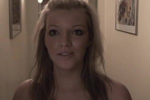 chinese佳佳踩虐调教羞辱