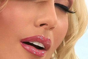 freex性hd美女裸体摔跤