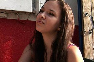 唐舞桐被❌吸乳脱内内微博